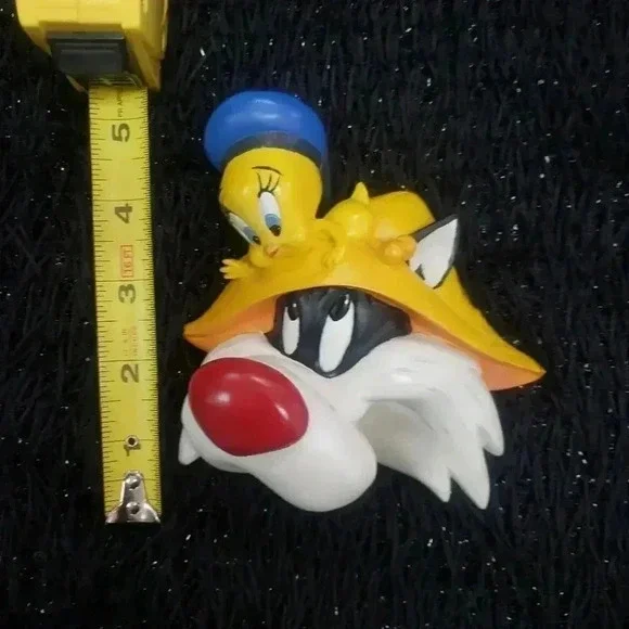 Warner Brothers Sylvester and Tweety Bird 1995 Seafairn' Pair Wall Plaque